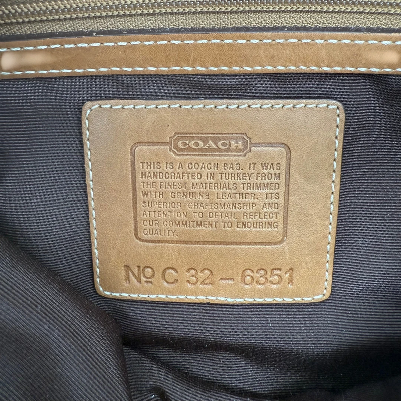 Hobo Signature shoulder bag