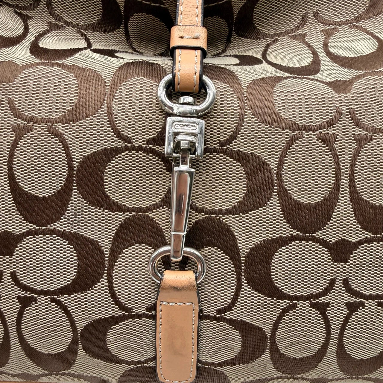 Coach Schultertasche Jackie Signature beige