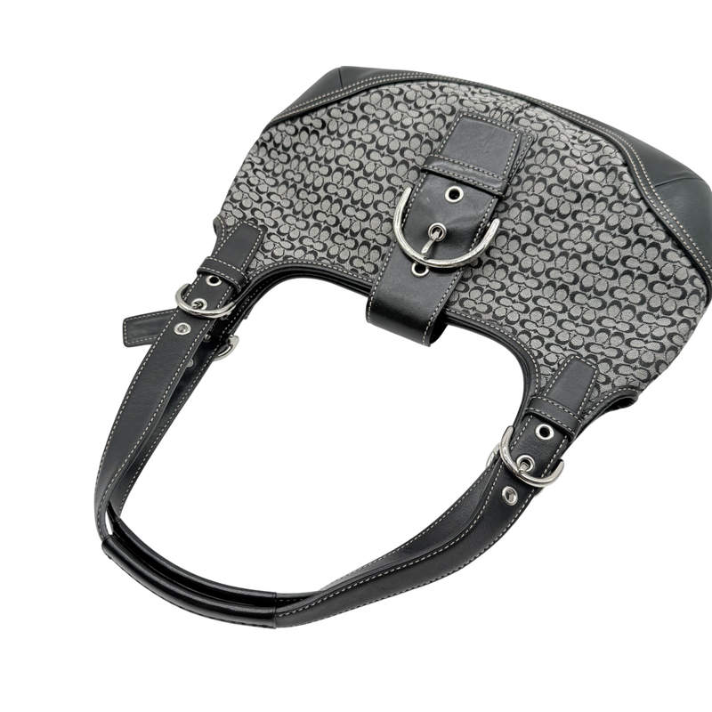 Signature shoulder bag 