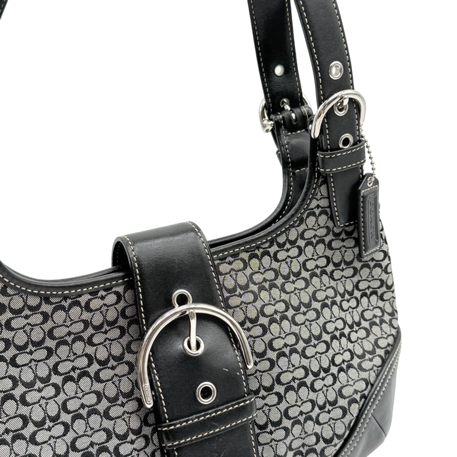 Signature shoulder bag 