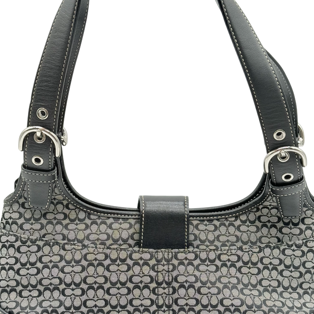Signature shoulder bag 