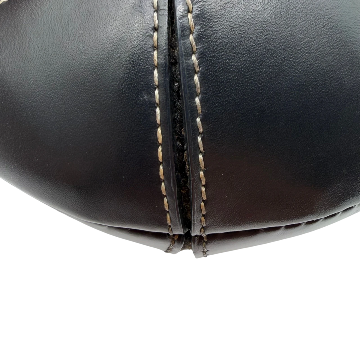 Coach Schultertasche Soho Mini Signature schwarz – Ecken im Detail