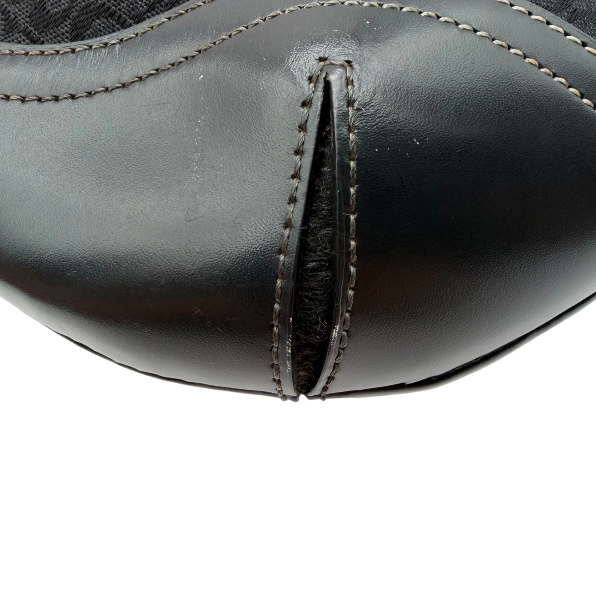 Coach Schultertasche Soho Mini Signature schwarz – Ecken im Detail