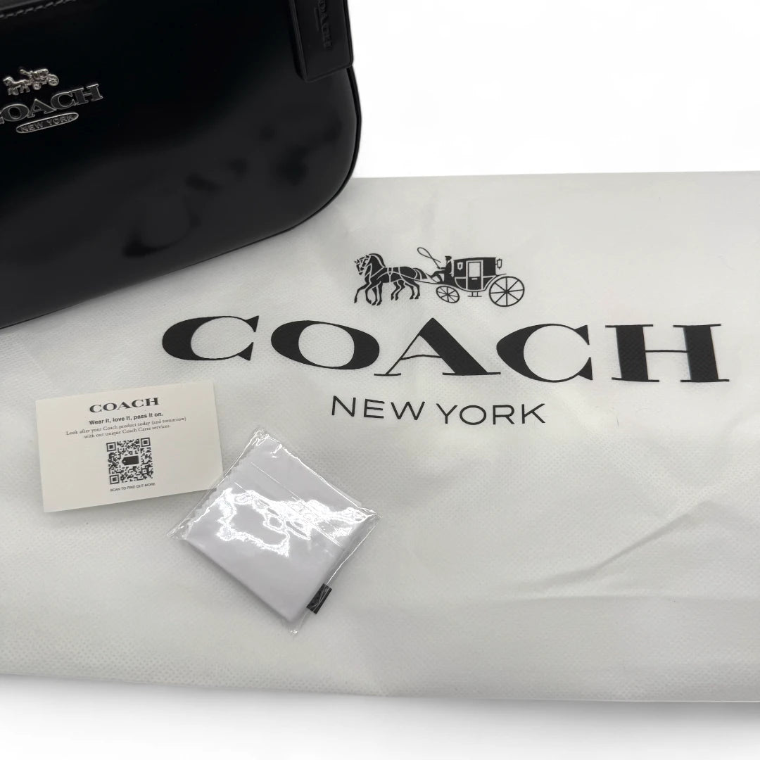Coach Umhängetasche Teri mini in schwarz