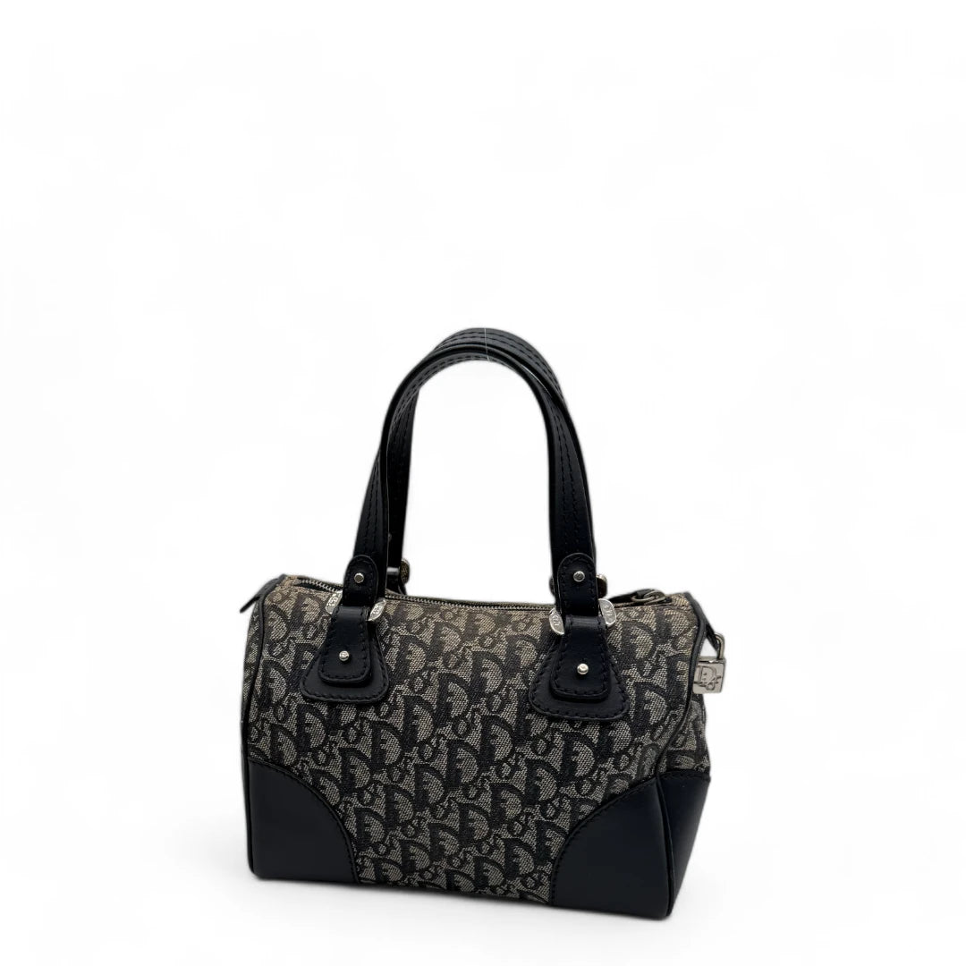 Dior Handtasche Boston 25 mit schwarzen Lederecken monogram grau