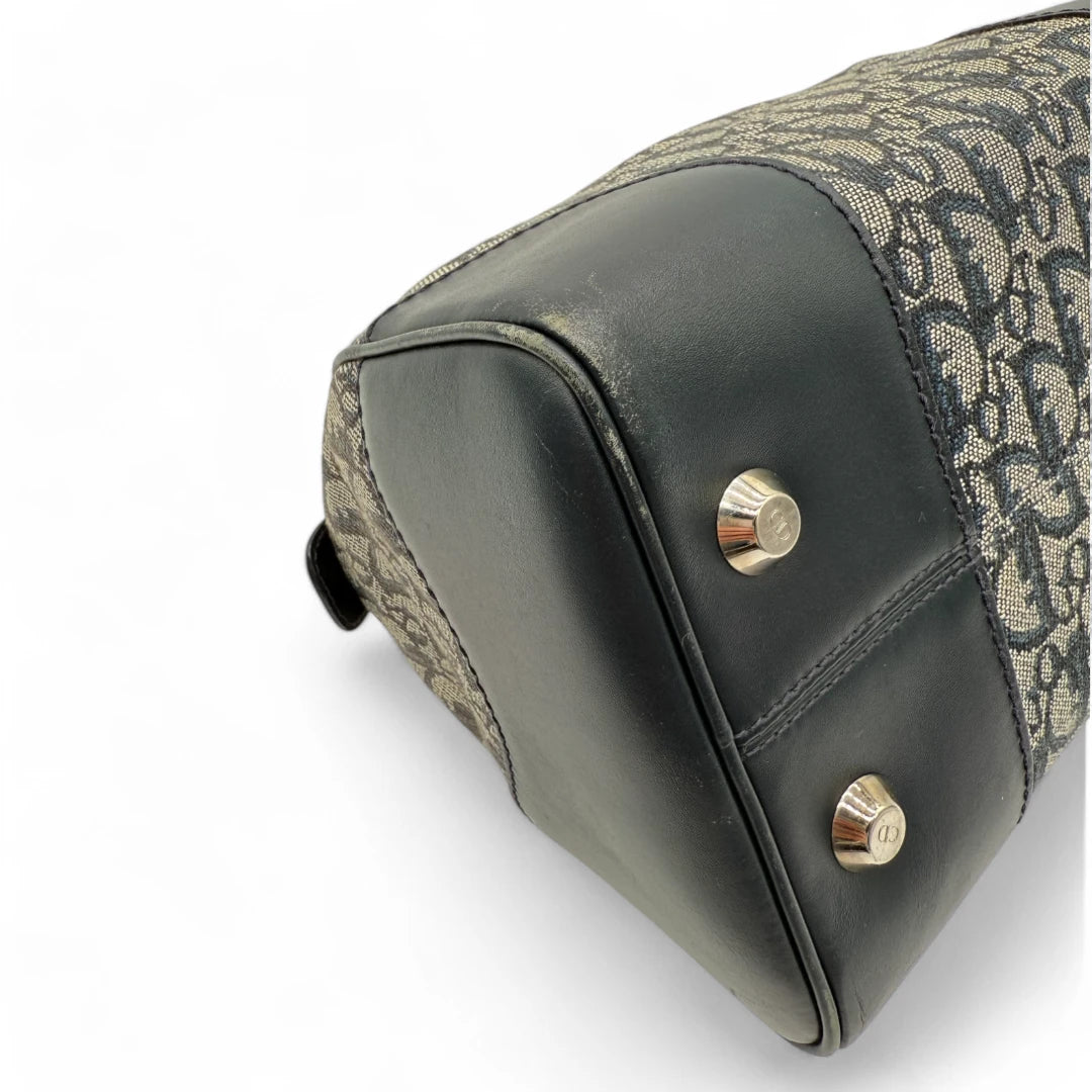 Dior Handtasche Boston 25 mit schwarzen Lederecken monogram grau