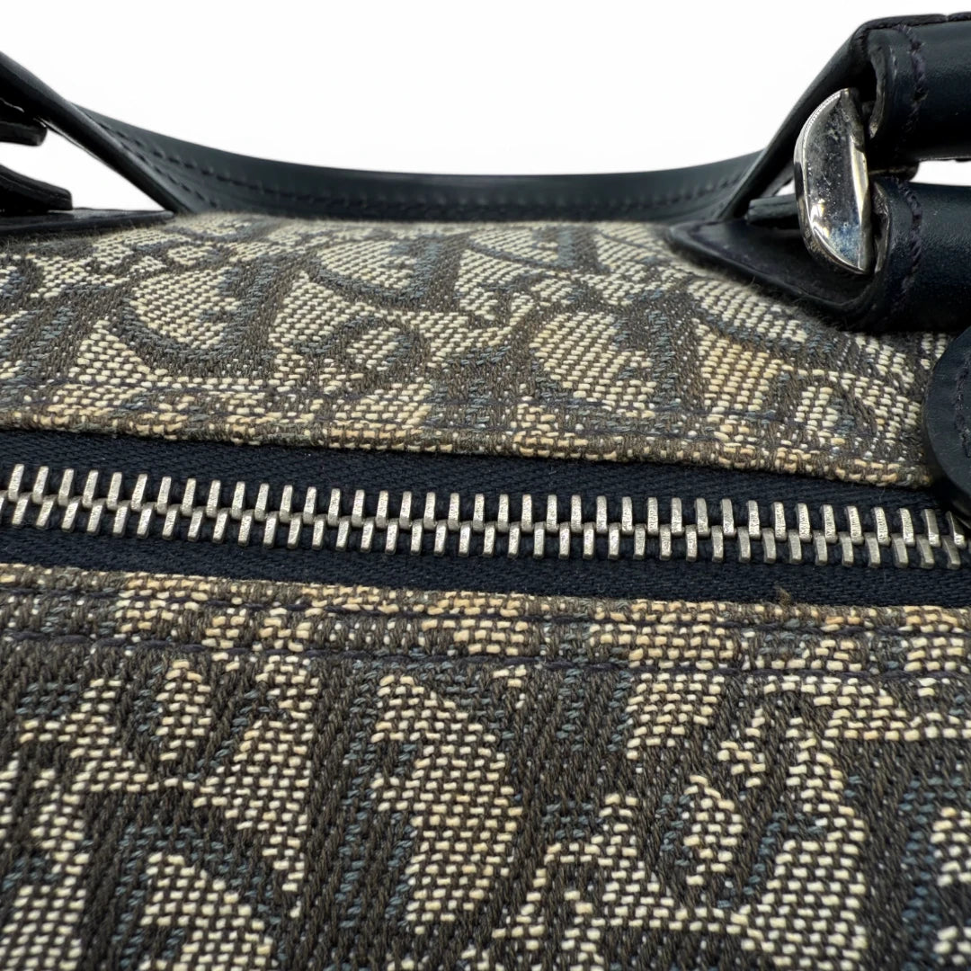 Dior Handtasche Boston 25 mit schwarzen Lederecken monogram grau