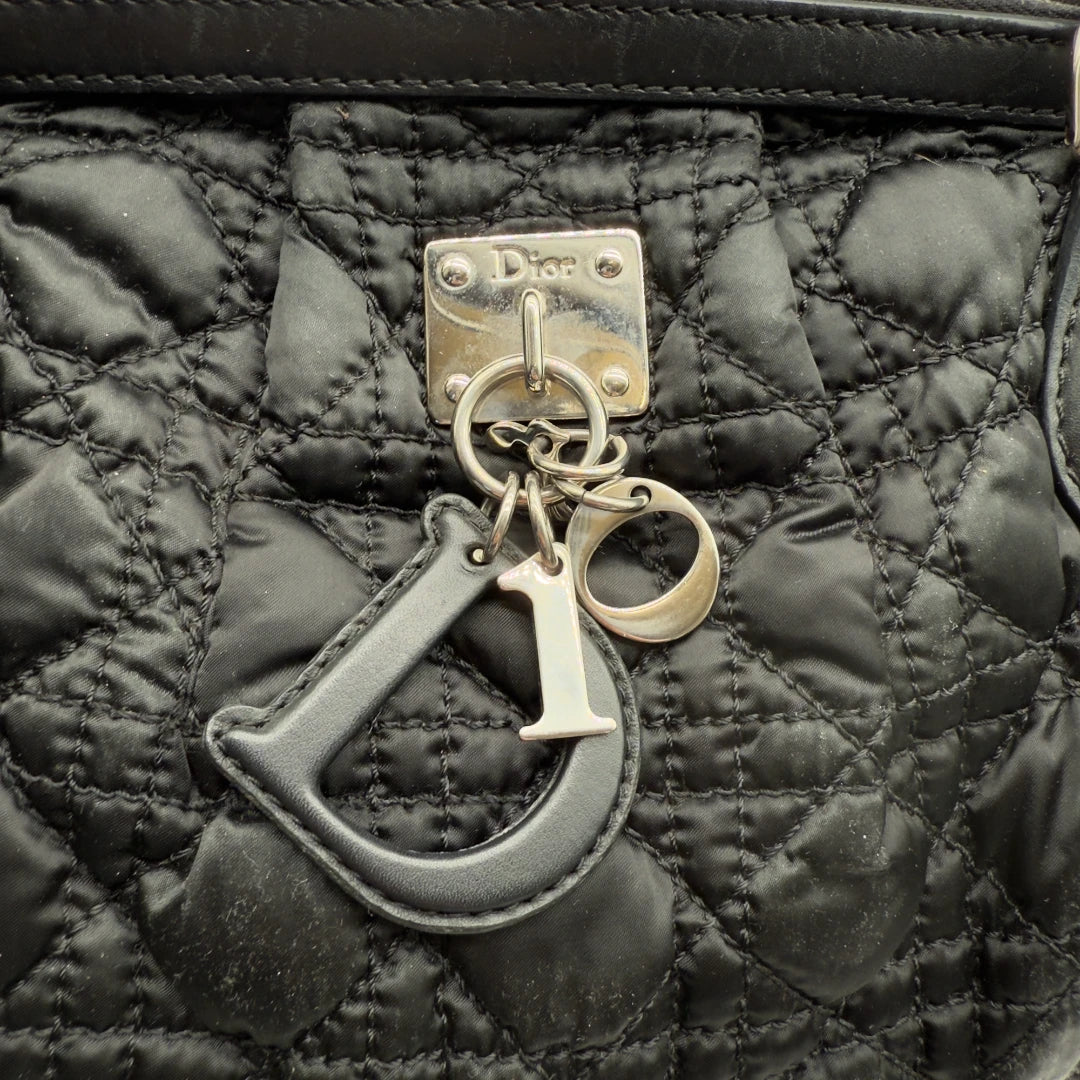 Dior Handtasche Cannage Lovely aus Nylon schwarz