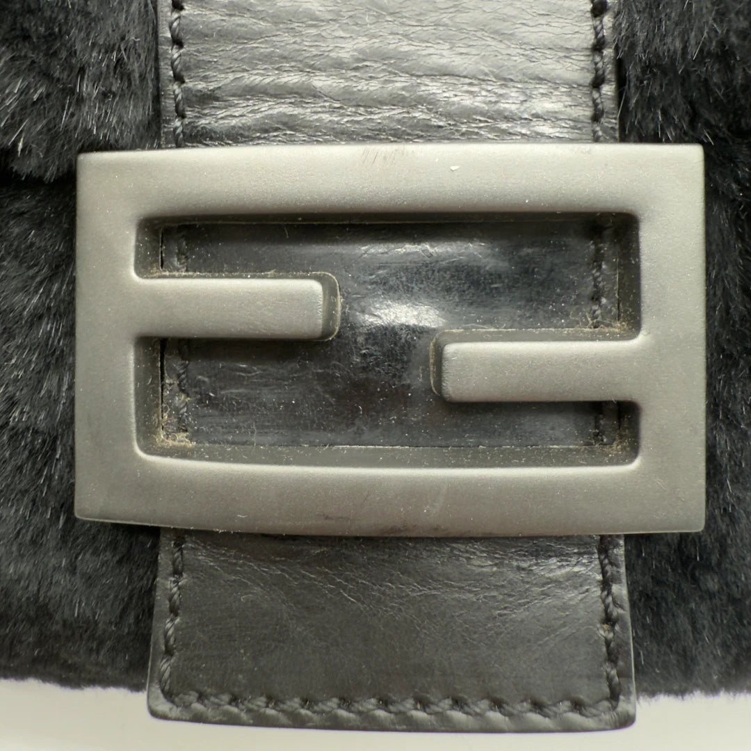 Fendi Handtasche Baguette schwarz