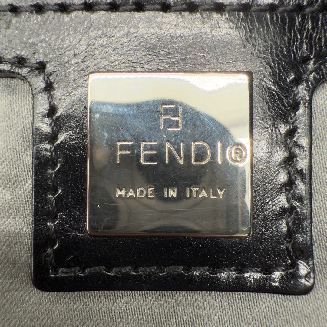 Fendi Handtasche Baguette schwarz