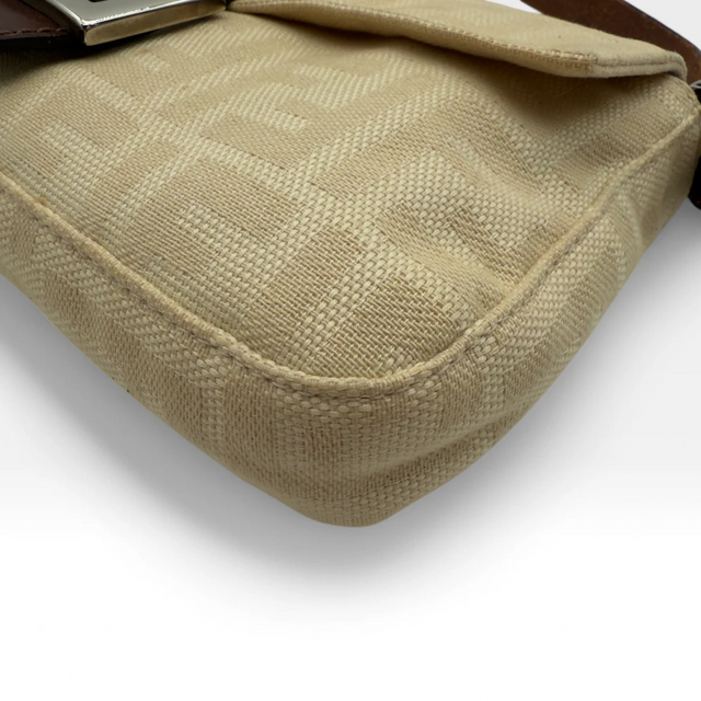 Fendi Handtasche Baguette beige