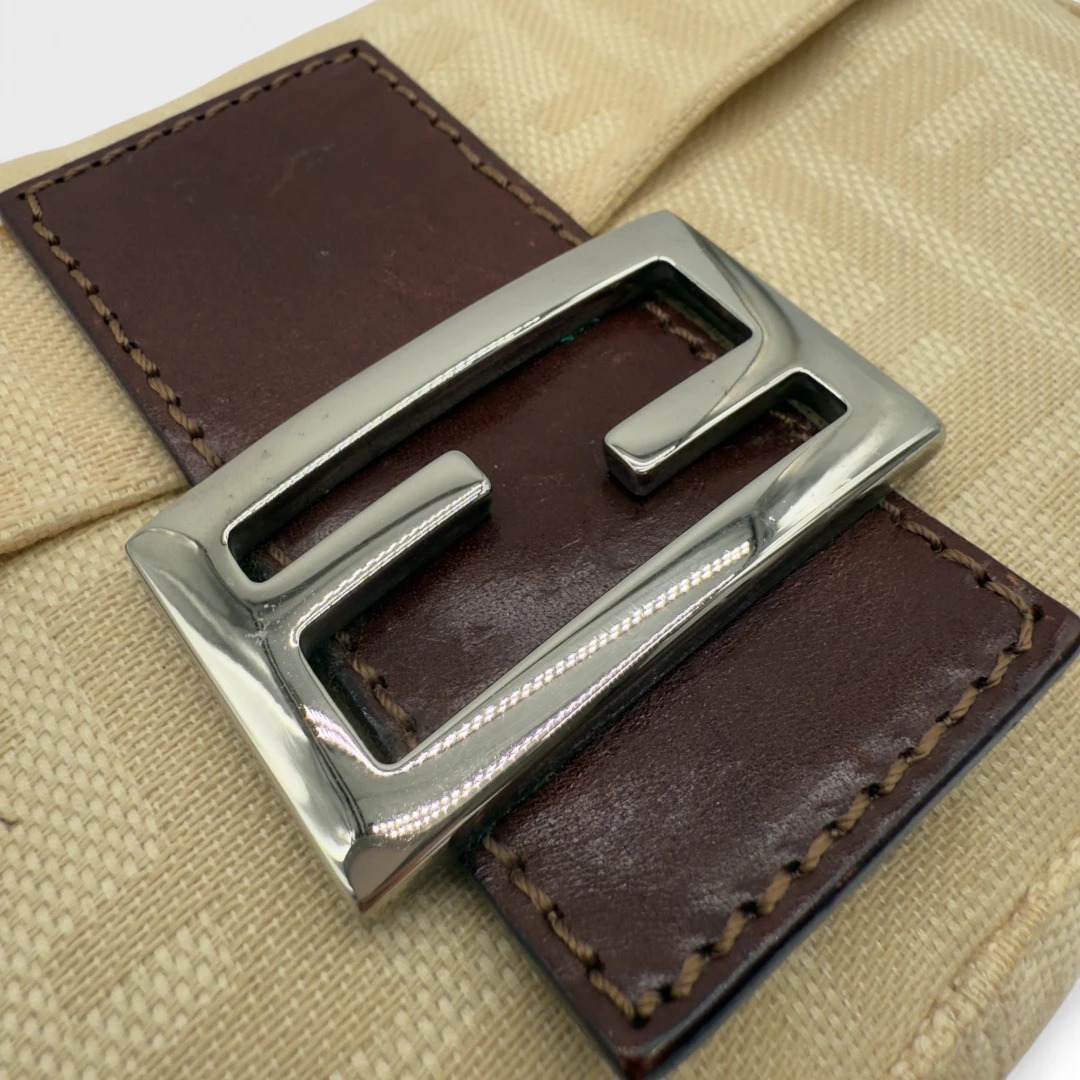 Fendi Handtasche Baguette beige