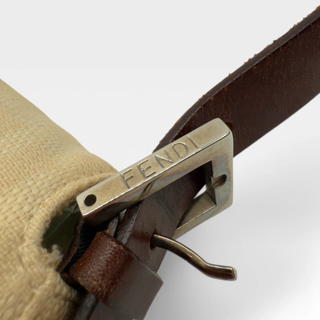 Fendi Handtasche Baguette beige