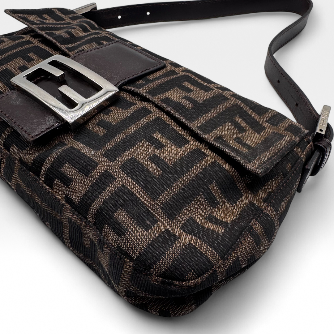 Schultertasche Baguette
