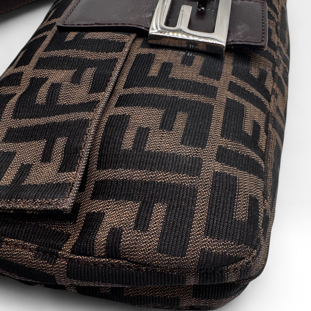 Schultertasche Baguette