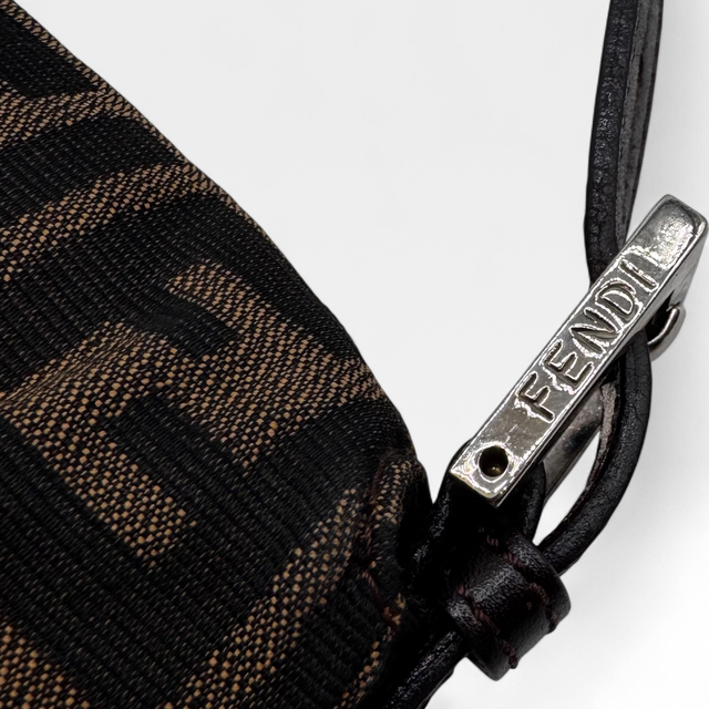 Schultertasche Baguette