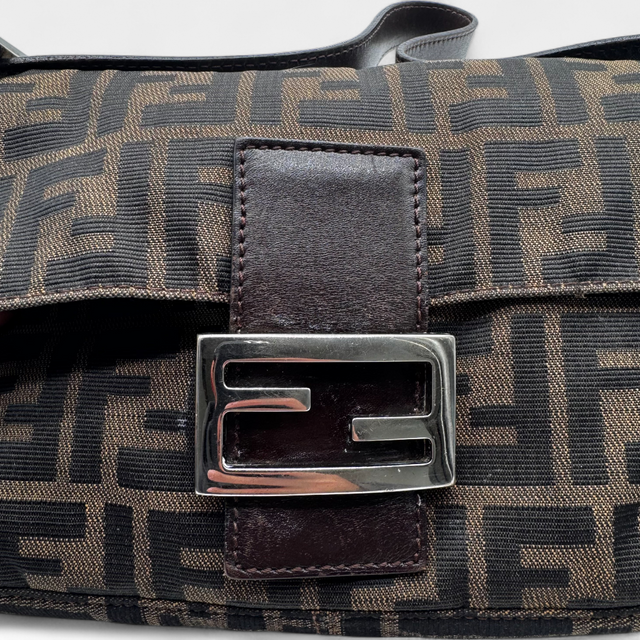 Schultertasche Baguette