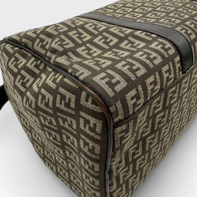 Fendi Handtasche Bauletto 30 braun