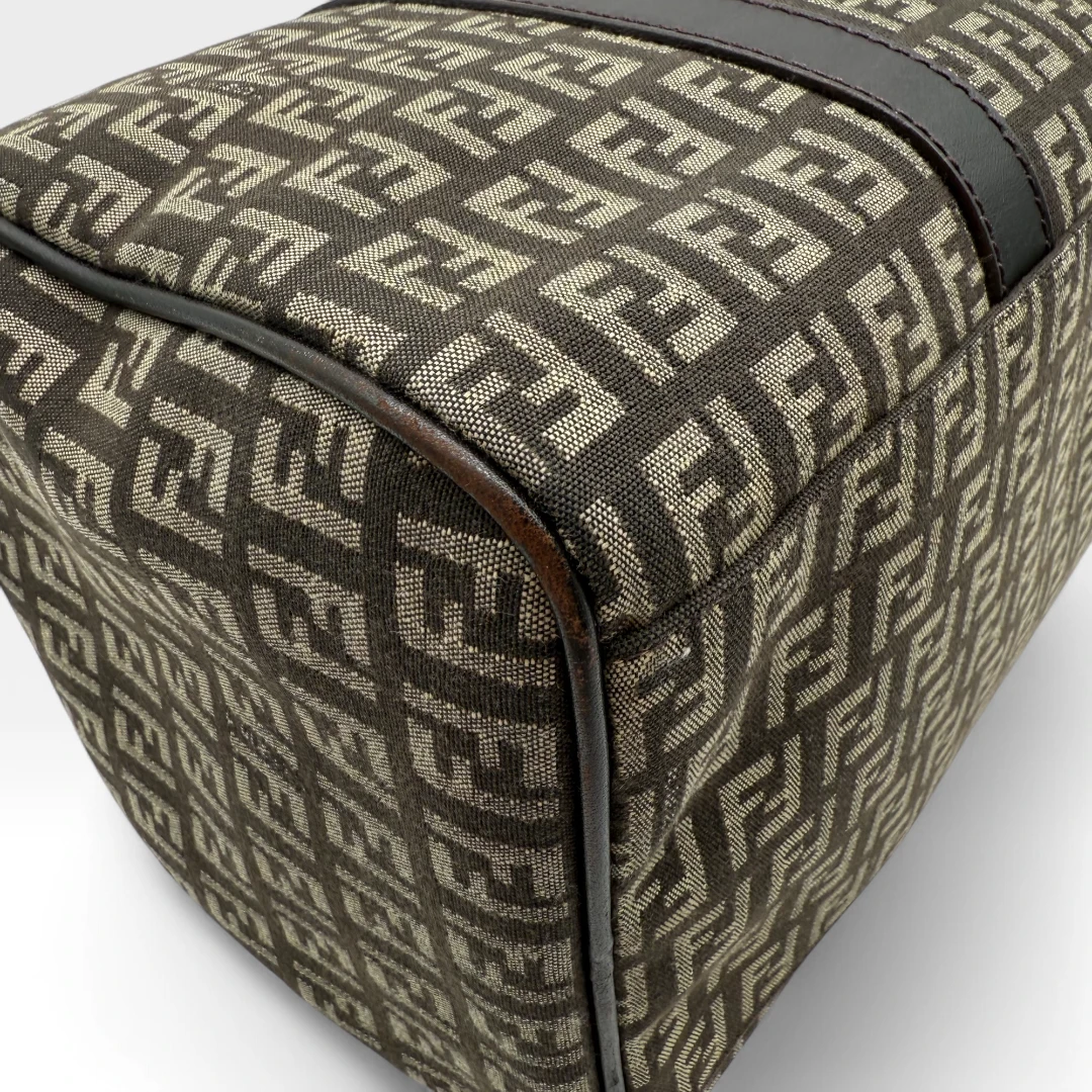 Fendi Handtasche Bauletto 30 braun