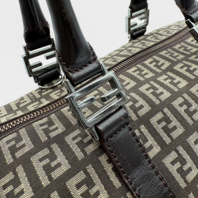 Fendi Handtasche Bauletto 30 braun