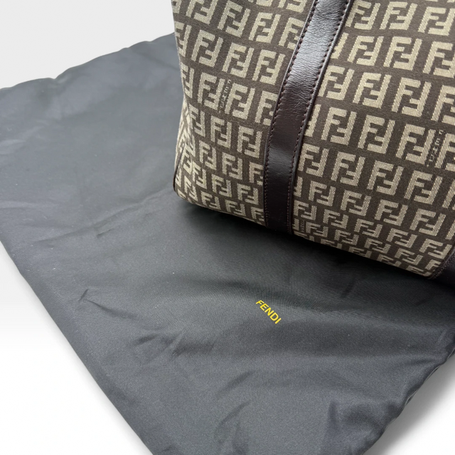Fendi Handtasche Bauletto 30 braun