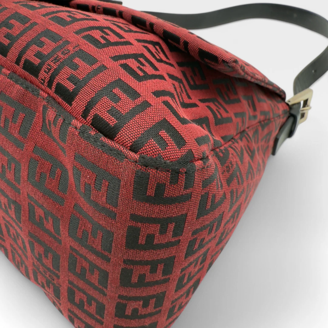 Fendi handbag Mamma Baguette red