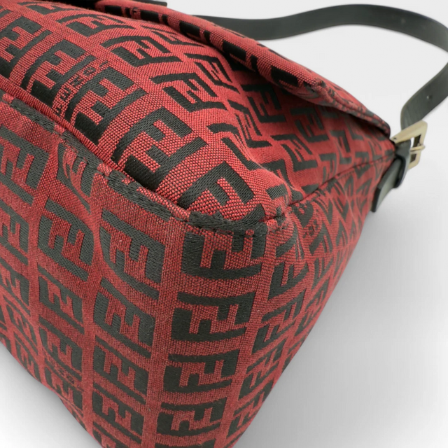 Fendi handbag Mamma Baguette red
