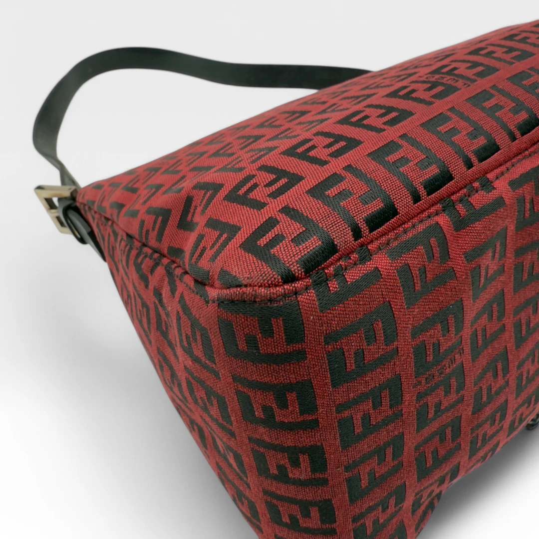 Fendi handbag Mamma Baguette red