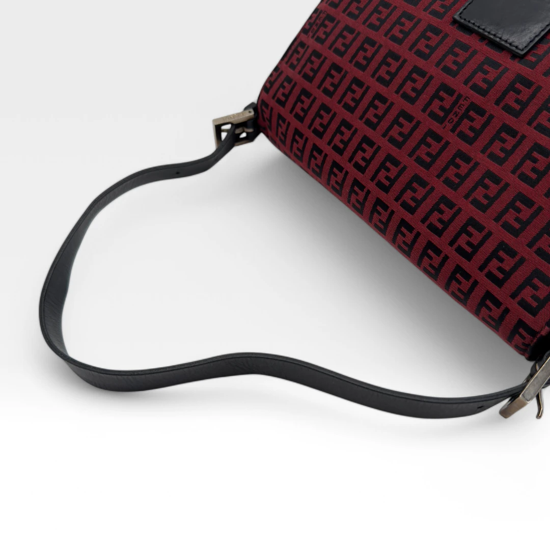 Fendi handbag Mamma Baguette red
