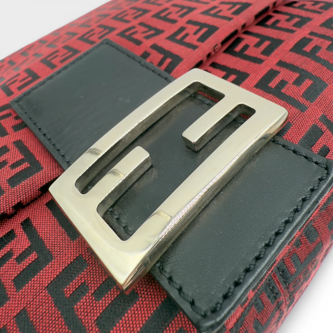 Fendi handbag Mamma Baguette red