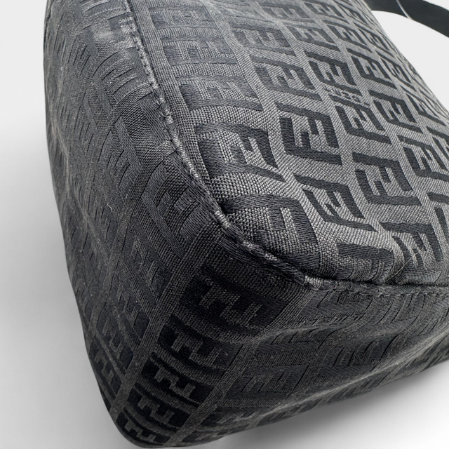 Fendi Schultertasche Mamma Baguette