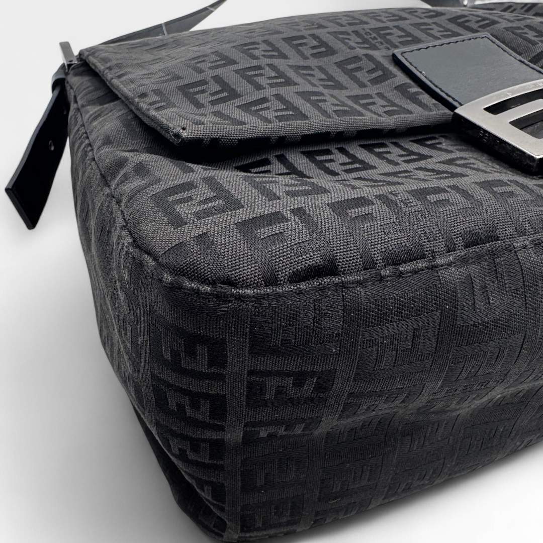 Fendi Schultertasche Mamma Baguette