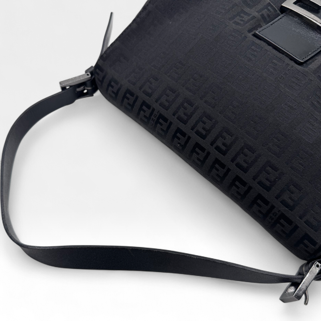 Fendi Schultertasche Mamma Baguette