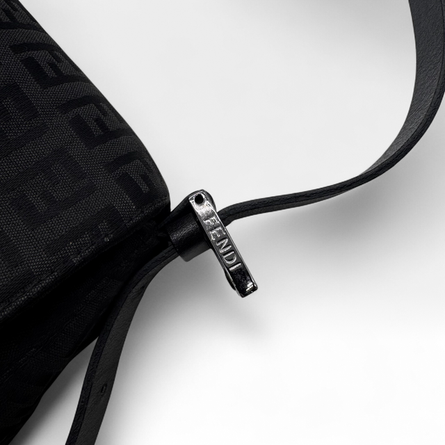 Fendi Schultertasche Mamma Baguette