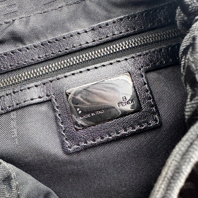 Fendi Schultertasche Mamma Baguette