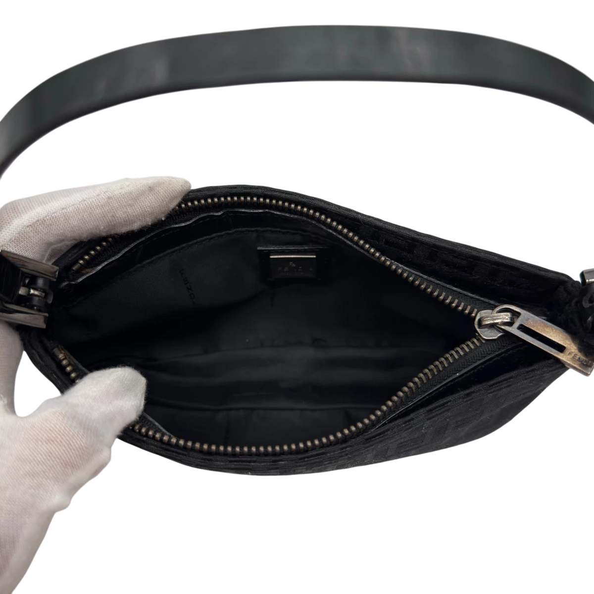 Fendi Pochette Baguette schwarz