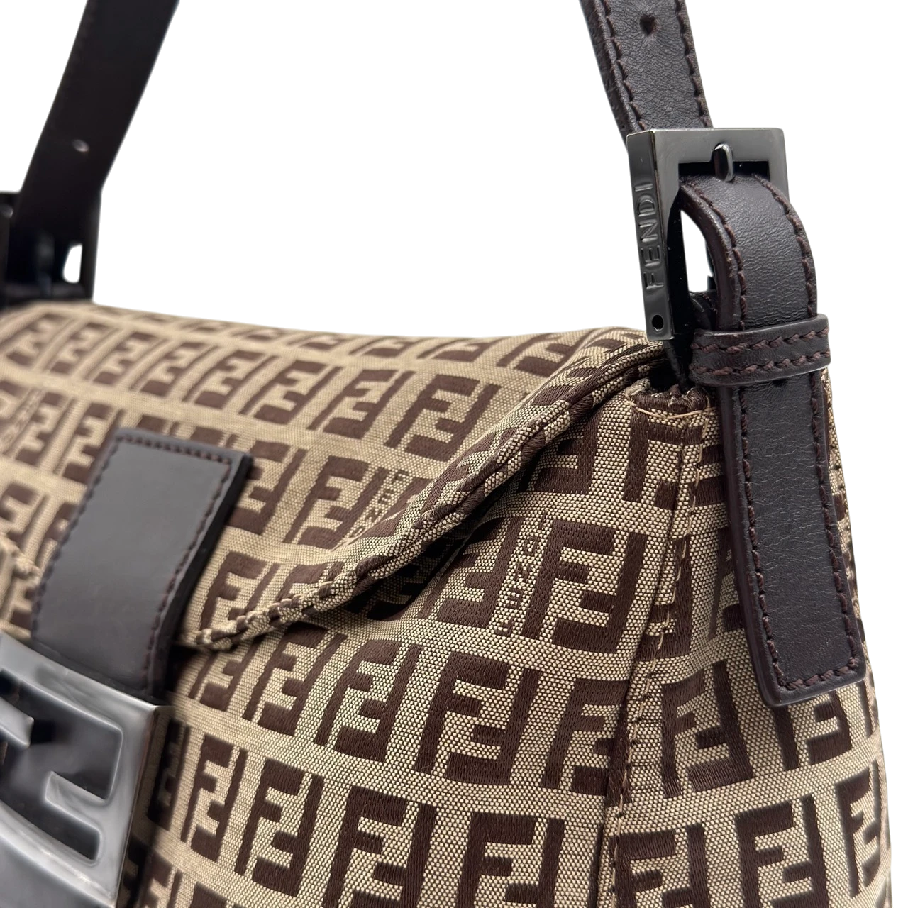 Fendi Schultertasche Baguette Double Flap
