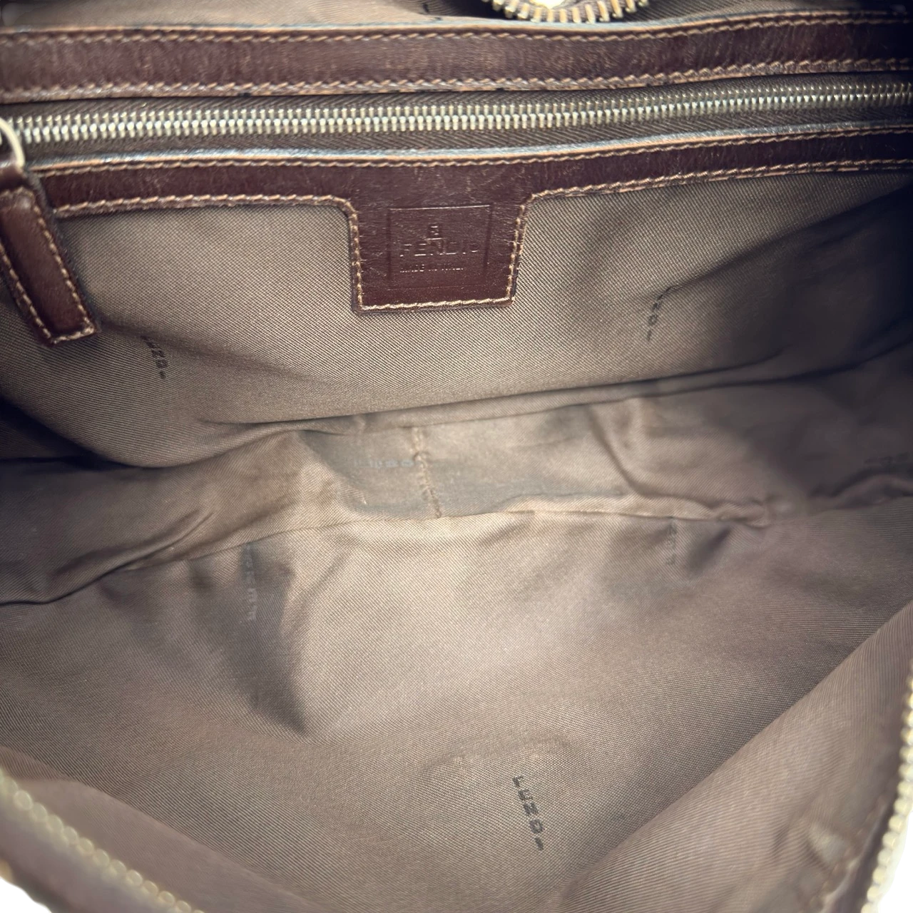Fendi Schultertasche Croissant