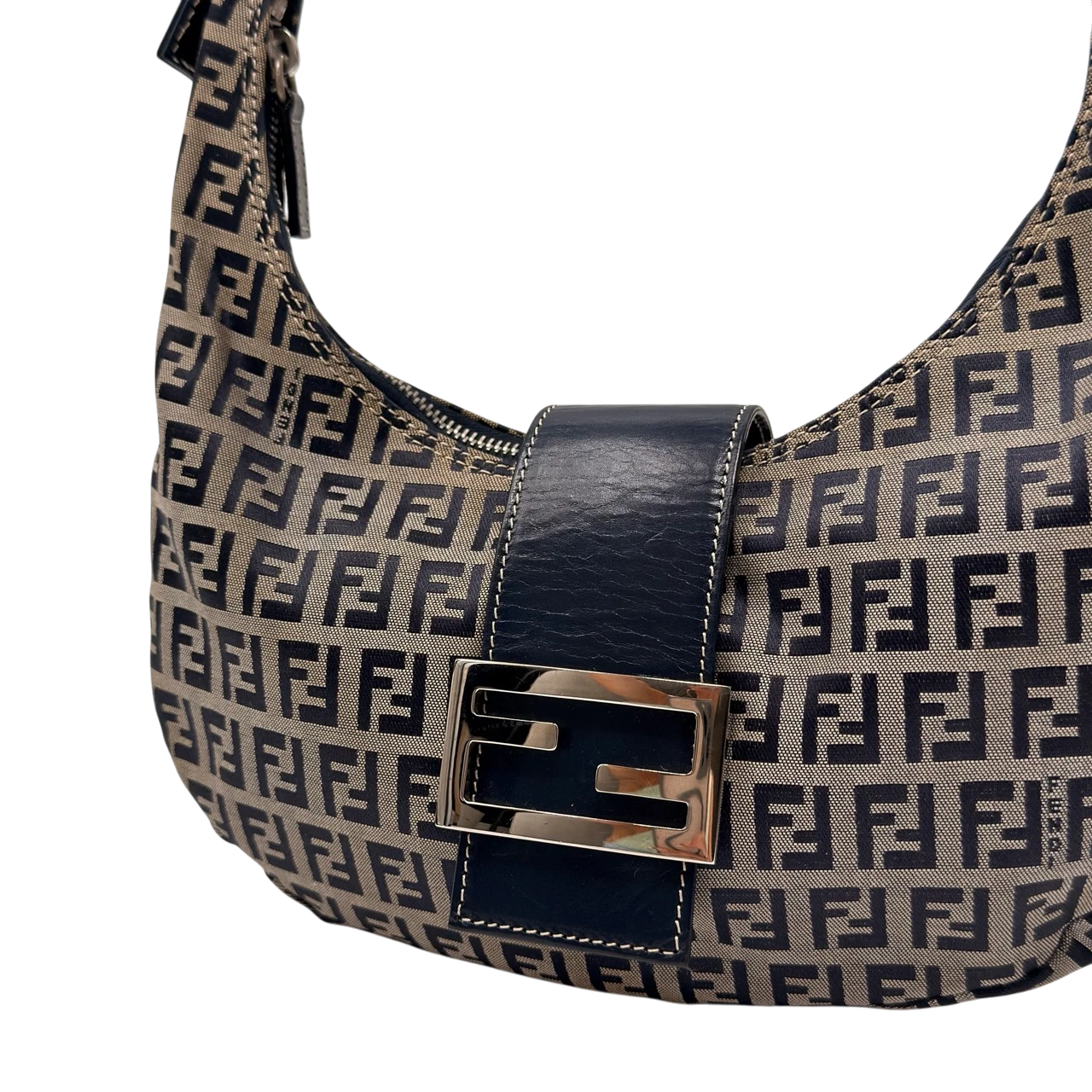 Fendi Schultertasche Croissant