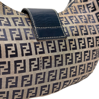 Fendi Schultertasche Croissant