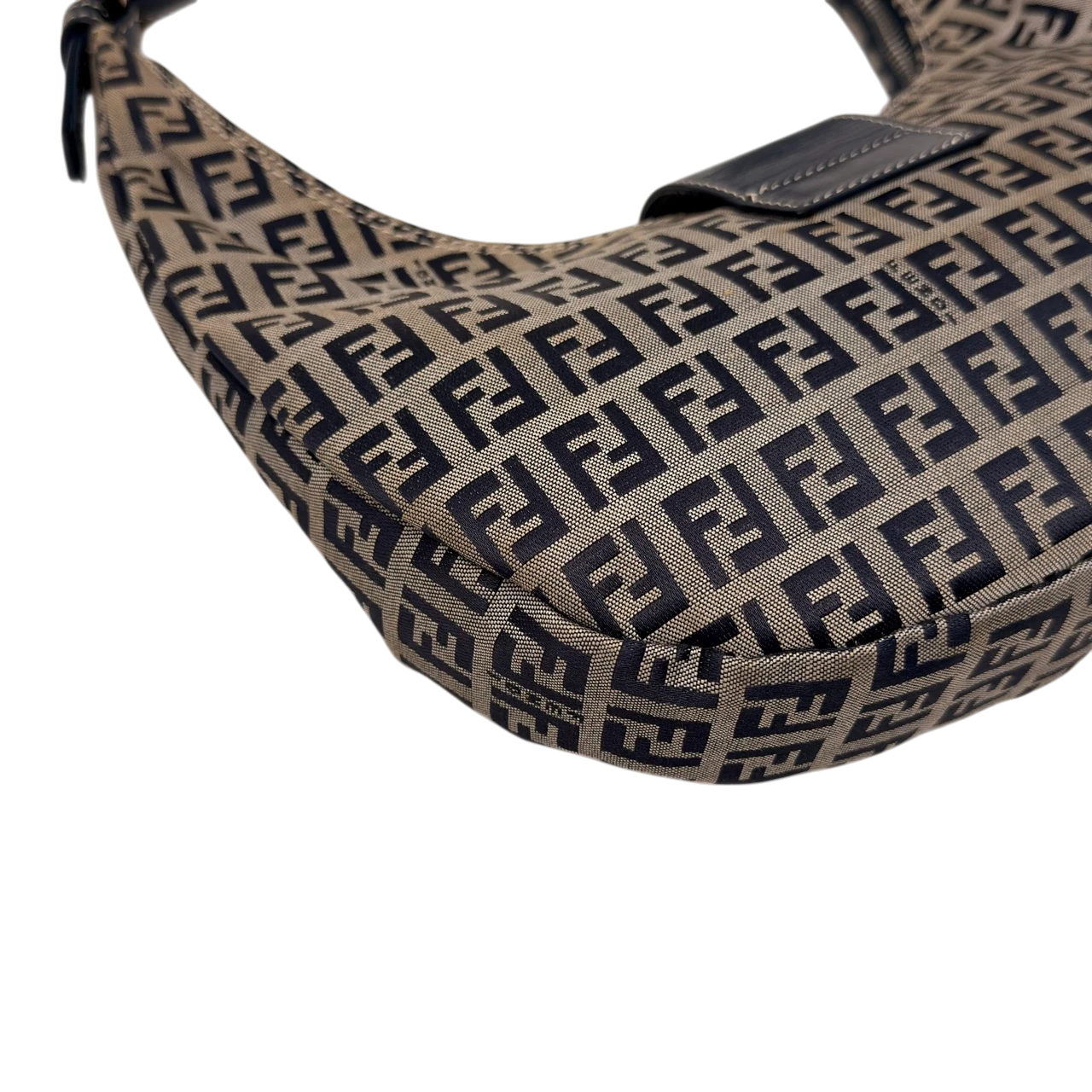 Fendi Schultertasche Croissant