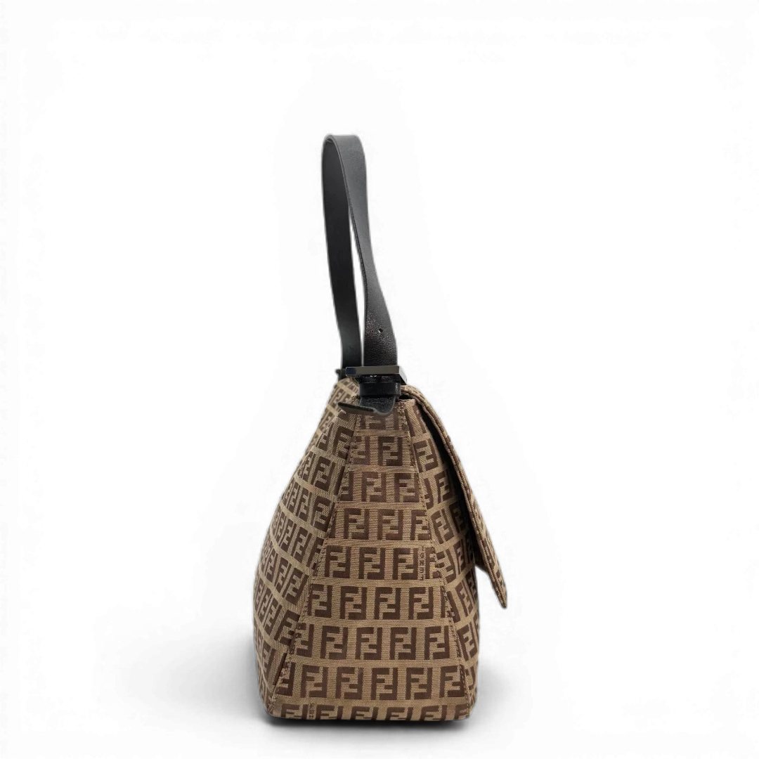 Fendi Schultertasche Mamma Baguette