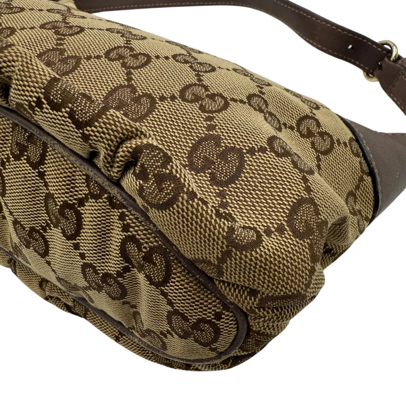Gucci Pochette Sherry Line