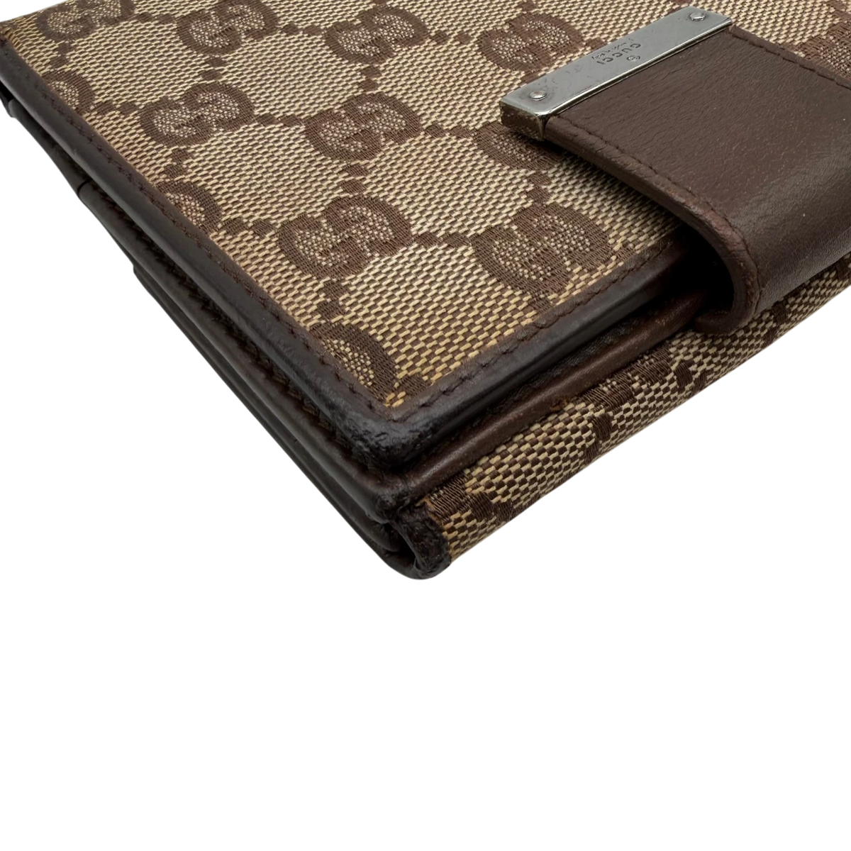 Gucci Geldbeutel Bifold monogram beige – Ecken im Detail