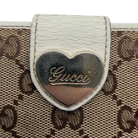 Gucci Geldbeutel Heart länglich monogram beige – Logo im Detail