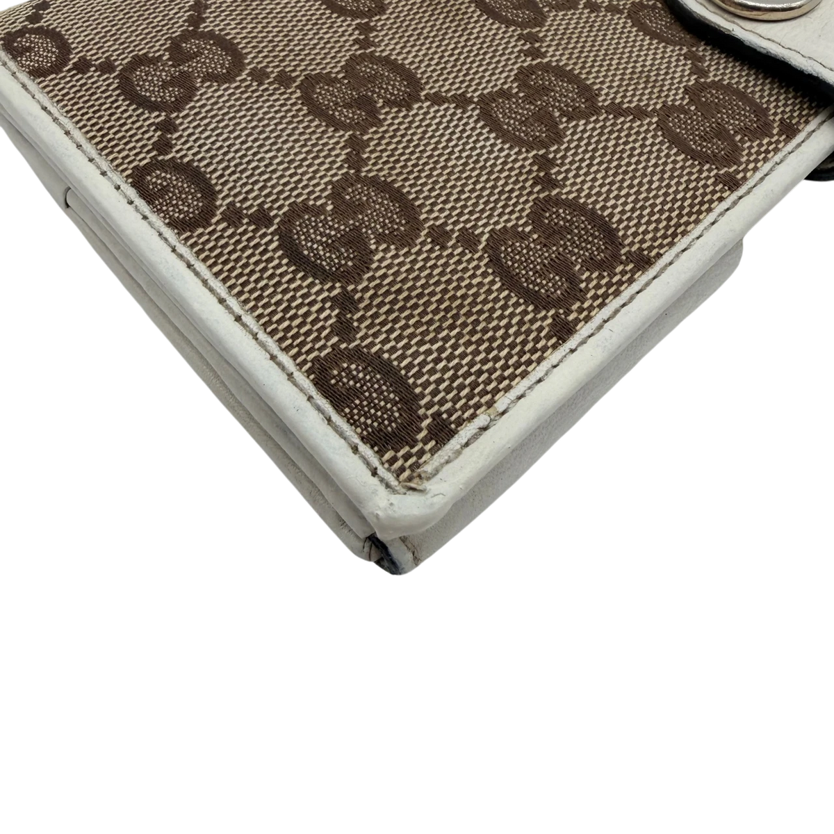 Gucci Geldbeutel Heart länglich monogram beige – Ecken im Detail