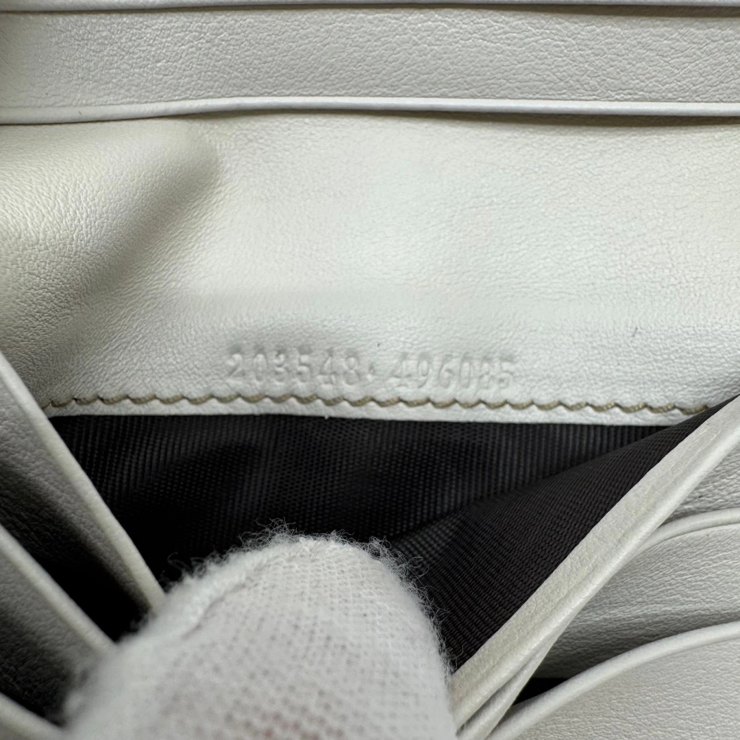 Gucci Lovely Heart Monogram Wallet