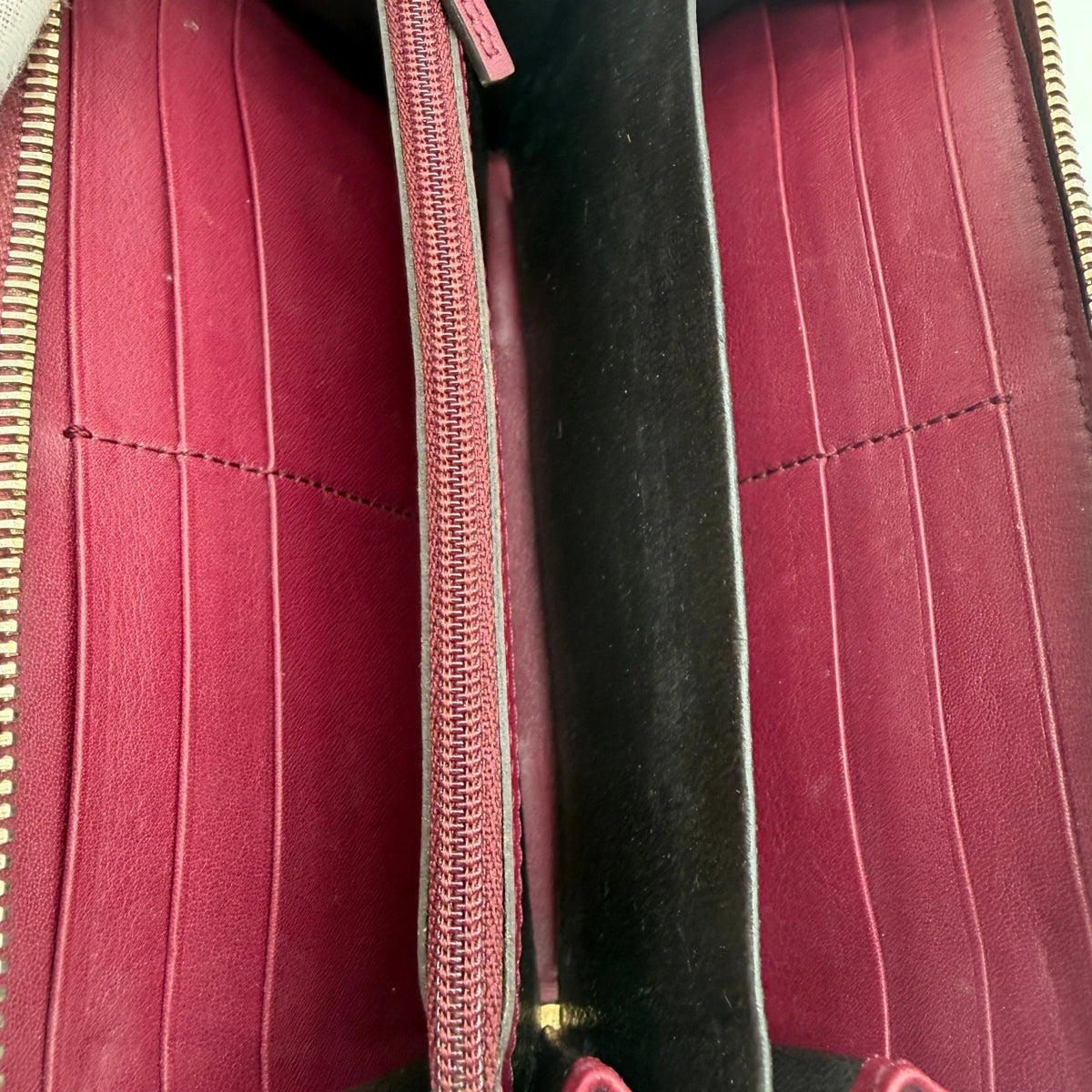 Gucci Geldbeutel Mayfair monogram beige – Innenansicht