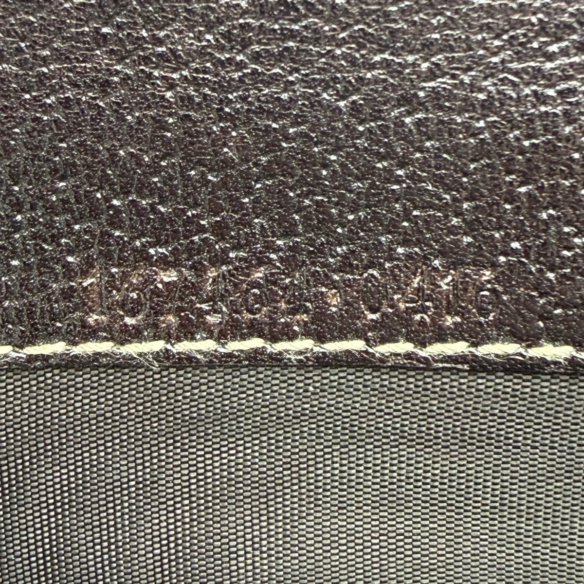 Gucci Geldbeutel Princy monogram beige – Seriennummer im Detail