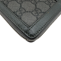 Gucci Geldbeutel Supreme Zip monogram grau – Ecken im Detail